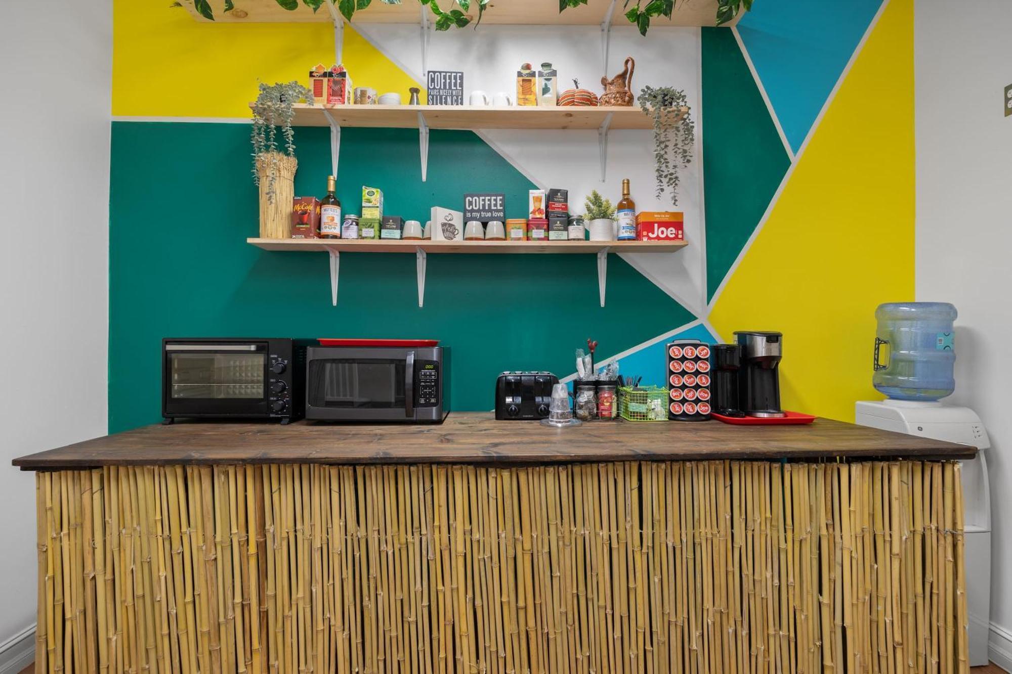 Banana Leaf Villa-vintage Vibes- King Orlando